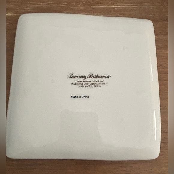 Tommy Bahama holiday Appetizer Plates Set 4 -6” square ceramic dessert cool yule - Picture 11 of 12